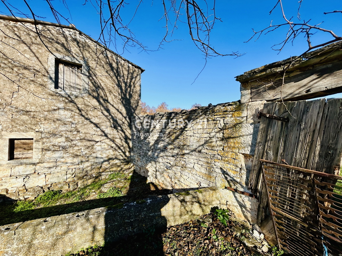 POREČ, OKOLICA, EKSKLUZIVNO AVTOHTONO ISTARSKO IMANJE S POGLEDOM NA MORJE