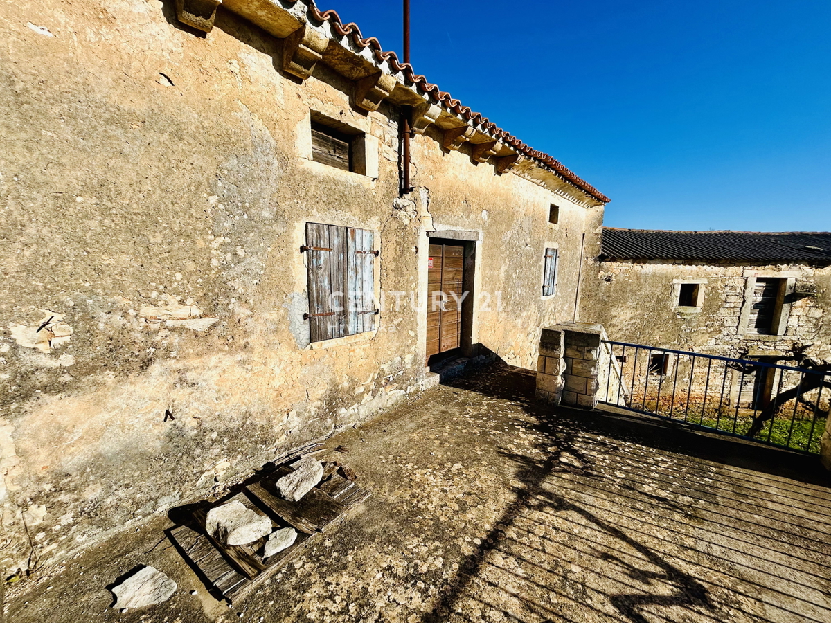 POREČ, OKOLICA, EKSKLUZIVNO AVTOHTONO ISTARSKO IMANJE S POGLEDOM NA MORJE