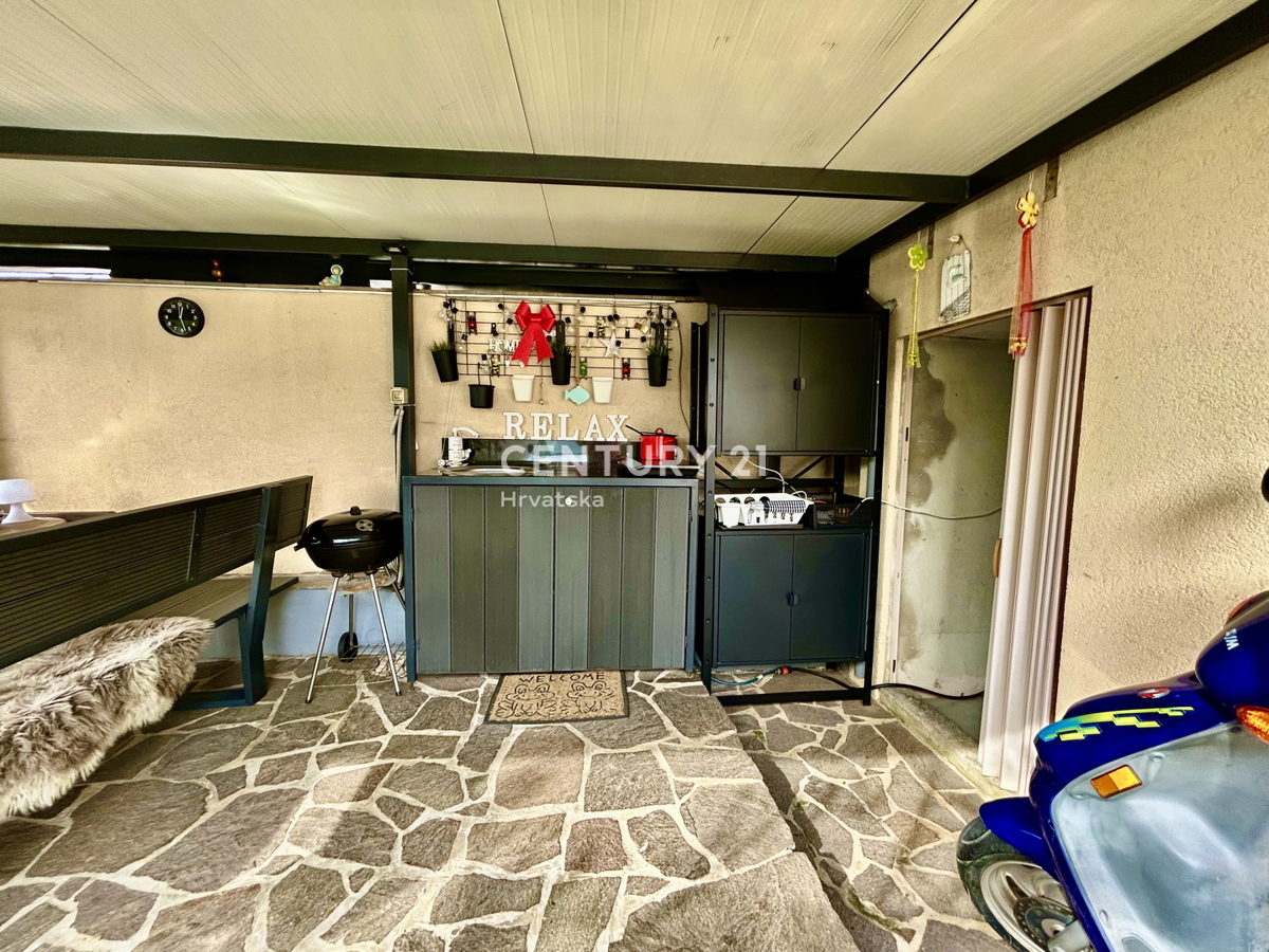 UMAG, CENTAR, NOV STAN Z OPREMO V PRIZEMLJU