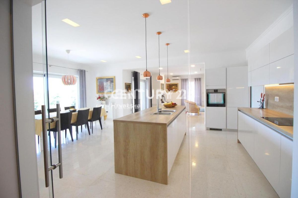 Prodaja, hiša, samostojna, Istarska županija, Sveti Lovreč