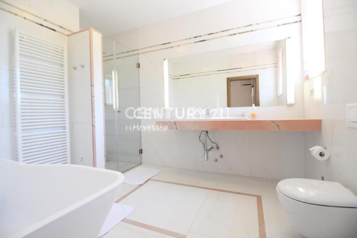 Prodaja, hiša, samostojna, Istarska županija, Sveti Lovreč