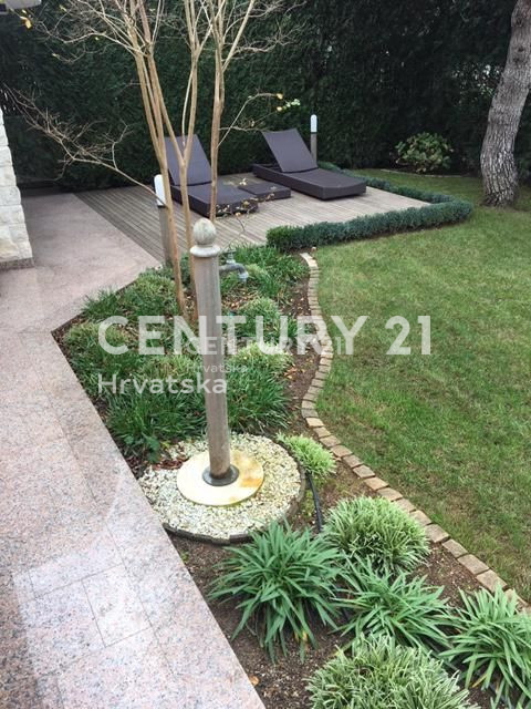 Prodaja, hiša, samostojna, Istarska županija, Novigrad