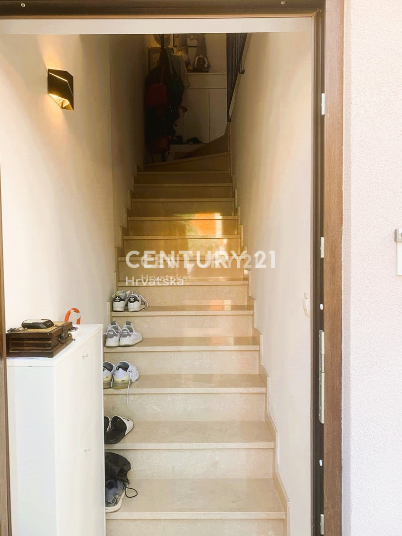 Prodaja, hiša, v nizu, Istarska županija, Rovinj