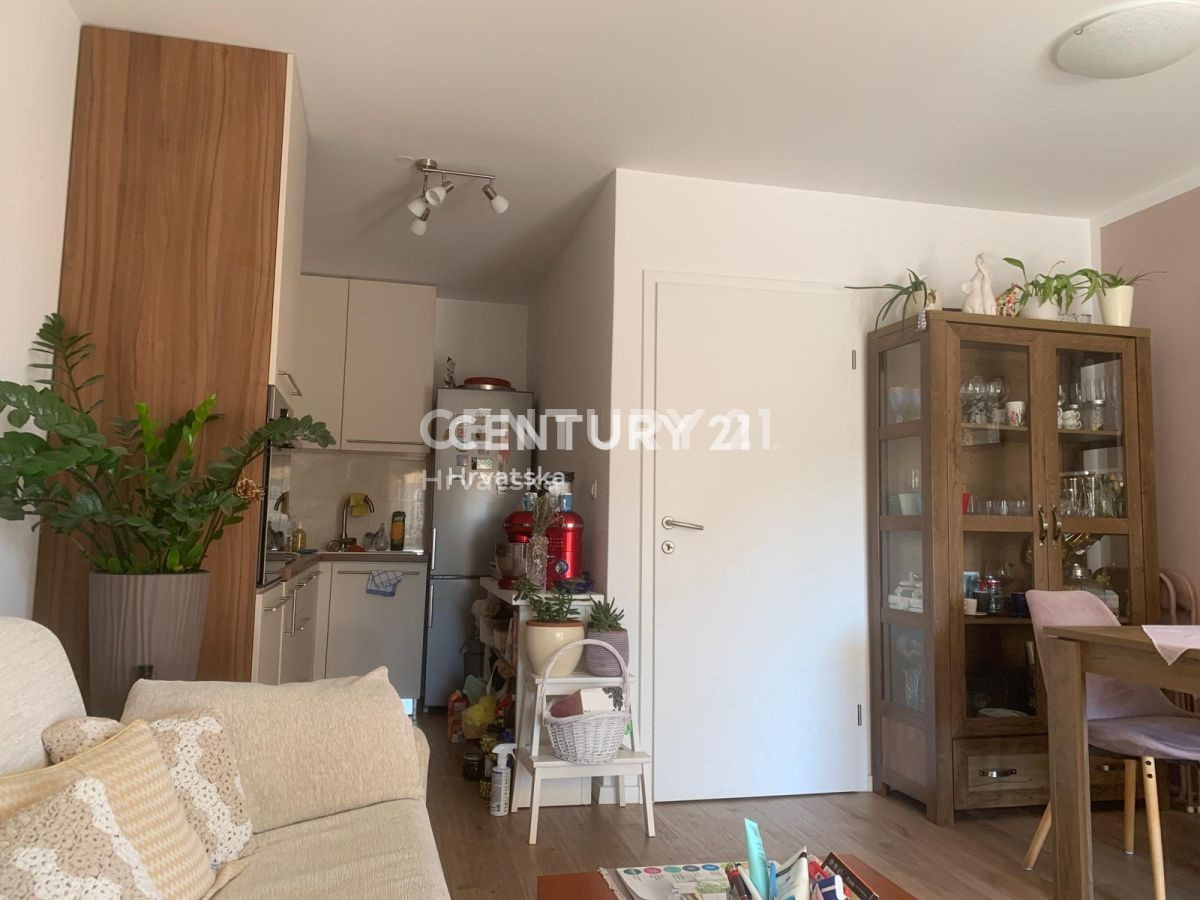 Prodaja, hiša, v nizu, Istarska županija, Rovinj