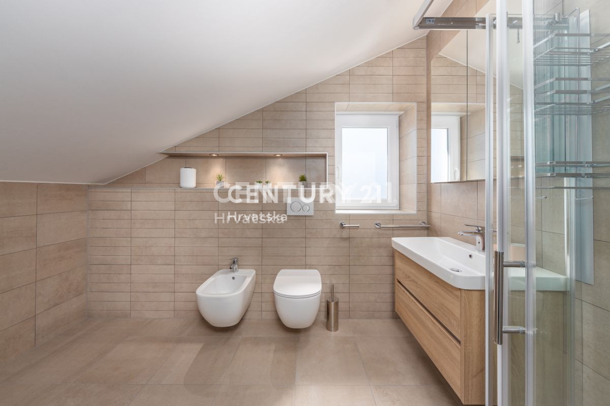 Prodaja, dvojna hiša, Istarska županija, Poreč