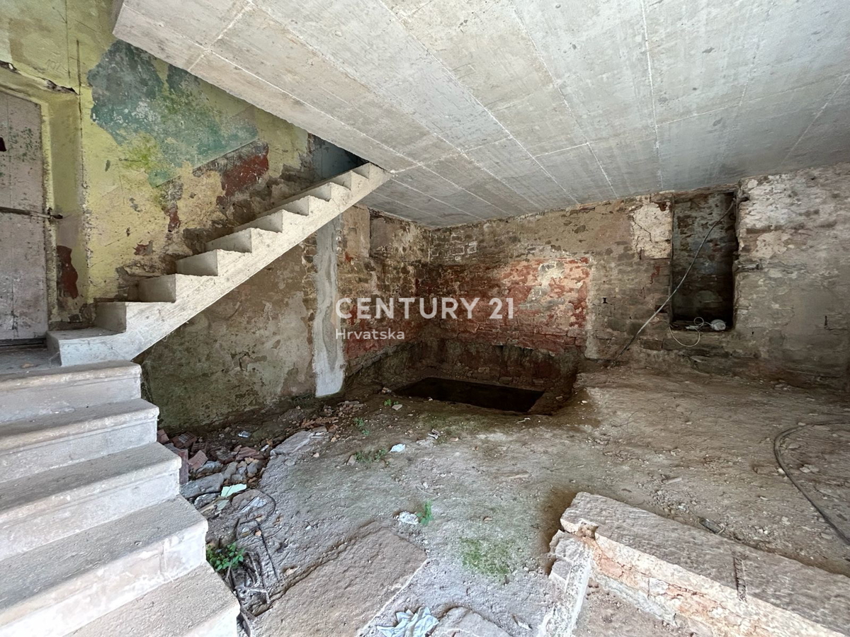 OPRTALJ, HOTEL, DELNO RENOVIRANA KAMNITA STARINA