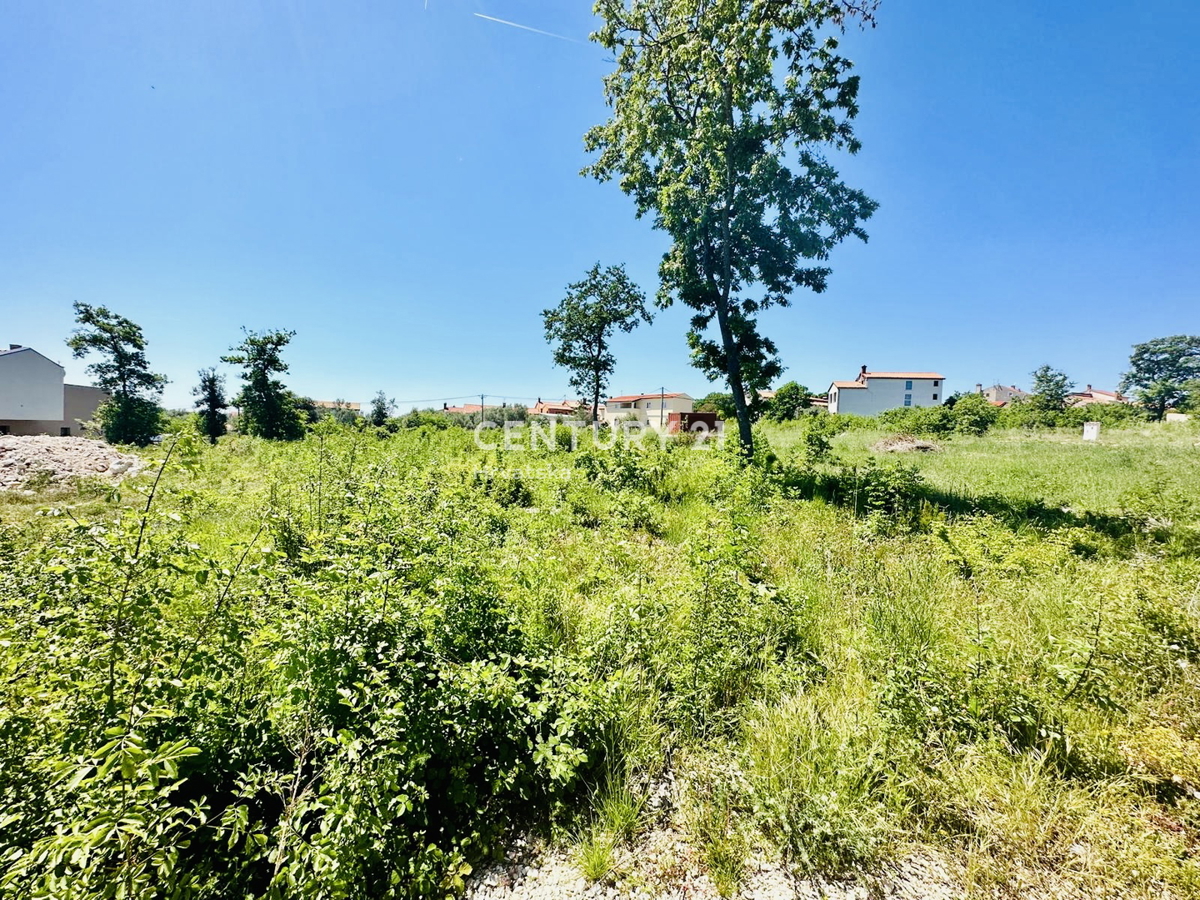 KRNICA, OKOLICA, GRADBENI TEREN S POGLEDOM NA MORJE