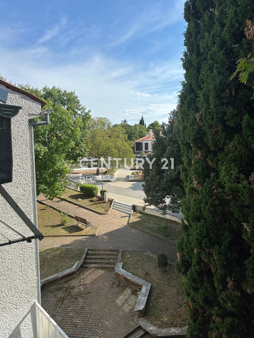 POREČ, PRODAJA SE STAN 50 M OD MORA, PRILOŽNOST