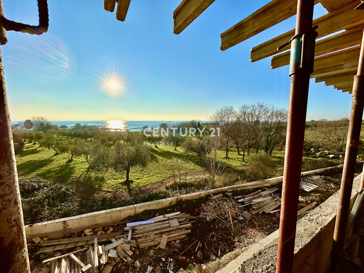 UMAG, DVOJNA HIŠA S PANORAMSKIM POGLEDOM NA MORJE IN DOLOMITE