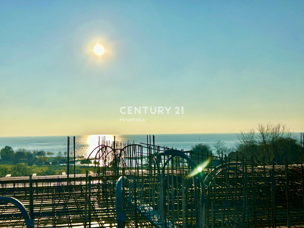 UMAG, DVOJNA HIŠA S PANORAMSKIM POGLEDOM NA MORJE IN DOLOMITE