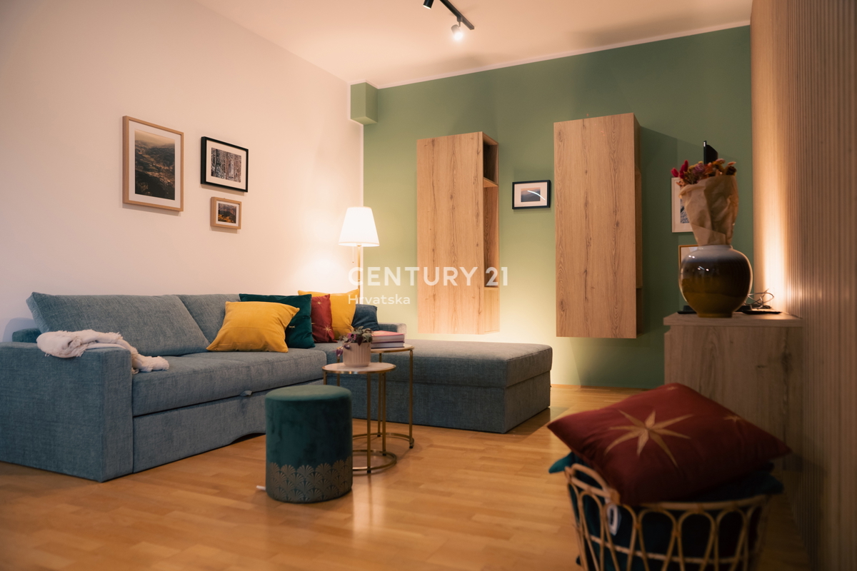 MARIBOR, POHORJE, STANOVANJE V PRITLIČJU Z VELIKIM ATRIJEM