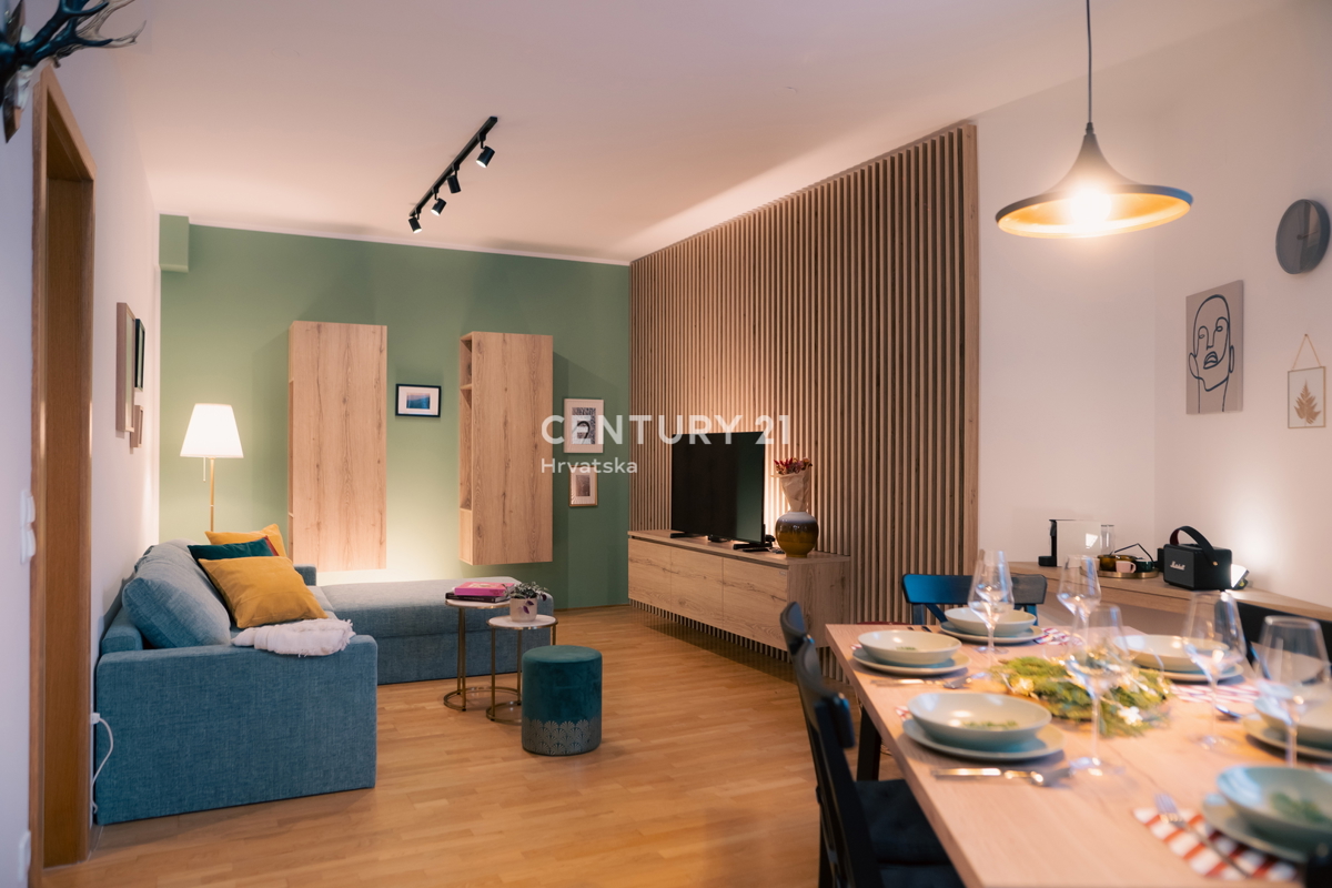 MARIBOR, POHORJE, STANOVANJE V PRITLIČJU Z VELIKIM ATRIJEM