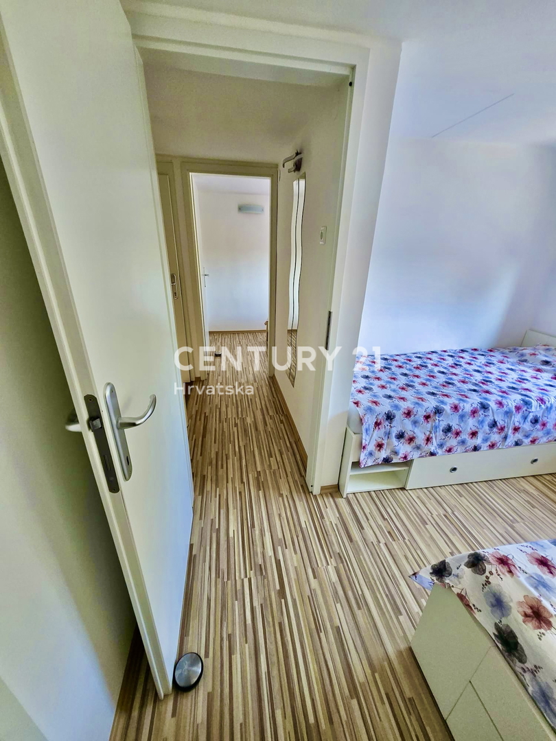 VRSAR, CENTAR, FANTASTIČNA POPOLNOMA PRENOVLJENA HIŠA, PRILOŽNOST!!