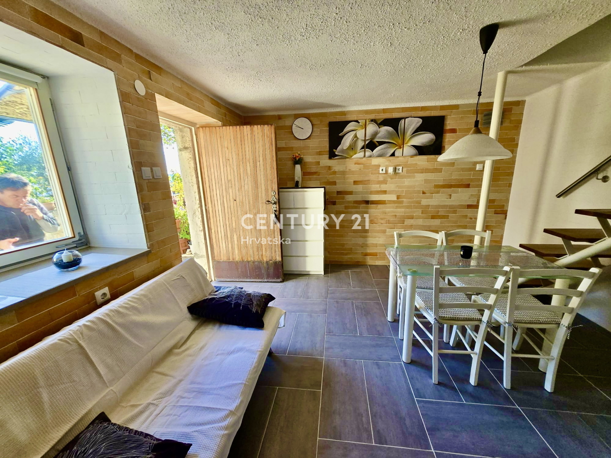 VRSAR, CENTAR, FANTASTIČNA POPOLNOMA PRENOVLJENA HIŠA, PRILOŽNOST!!