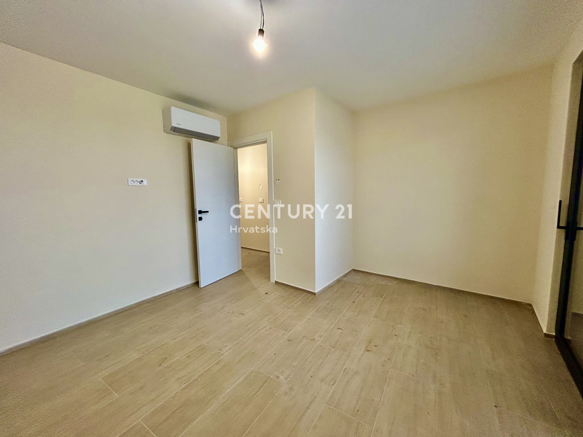 MEDULIN, NOV STAN S TREMI SOBAMI IN VISOKIM KOMFORTOM