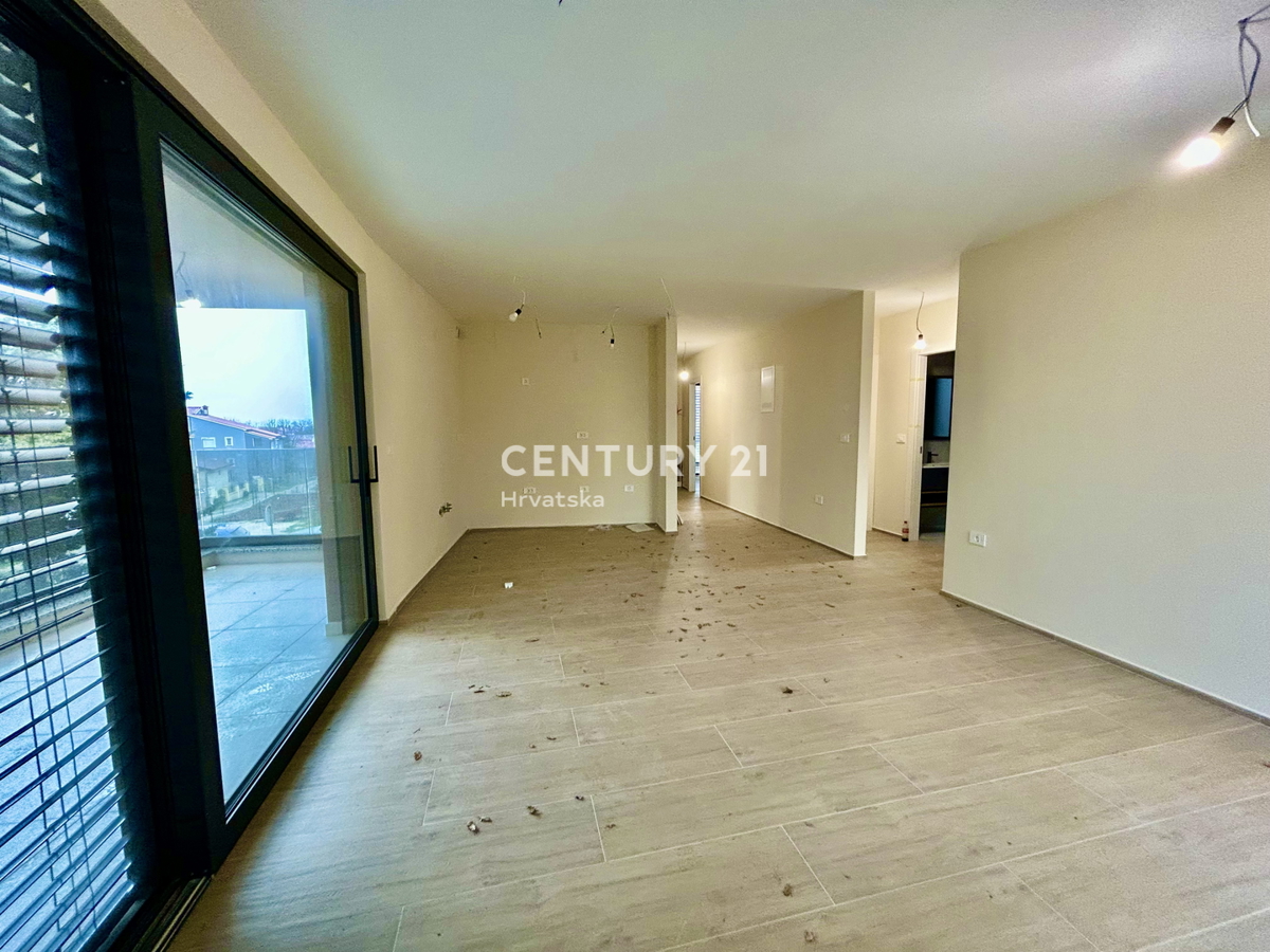 MEDULIN, NOV STAN S TREMI SOBAMI IN VISOKIM KOMFORTOM