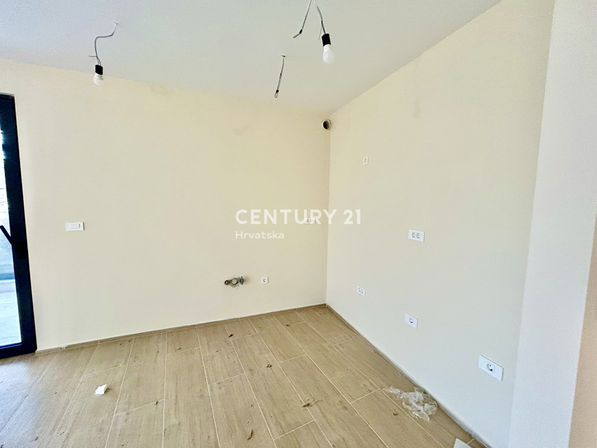 MEDULIN, NOV STAN S TREMI SOBAMI IN VISOKIM KOMFORTOM