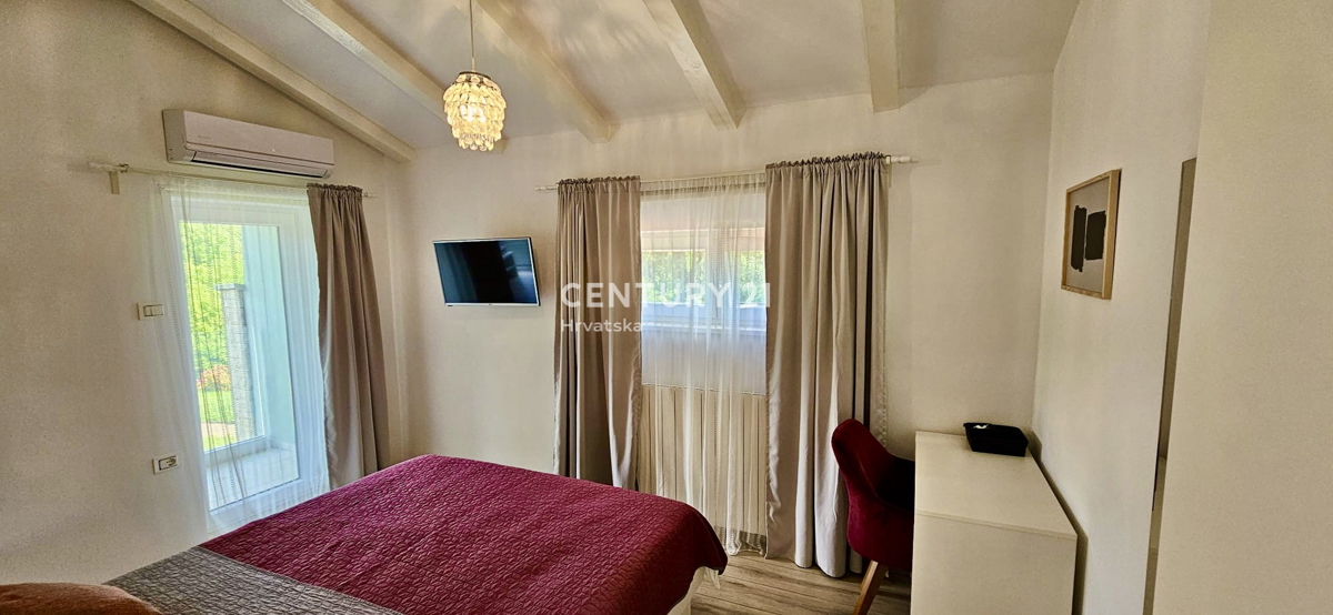 Žminj, okolica, šarmantna pritlična hiša obdana z naravo