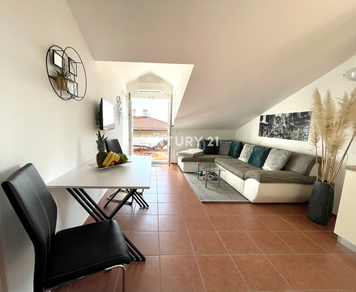 Lovran atraktiven stanovanje na peš razdalji od morja