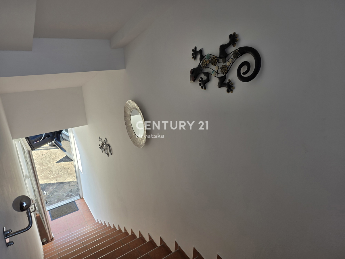 Lovran atraktiven stanovanje na peš razdalji od morja