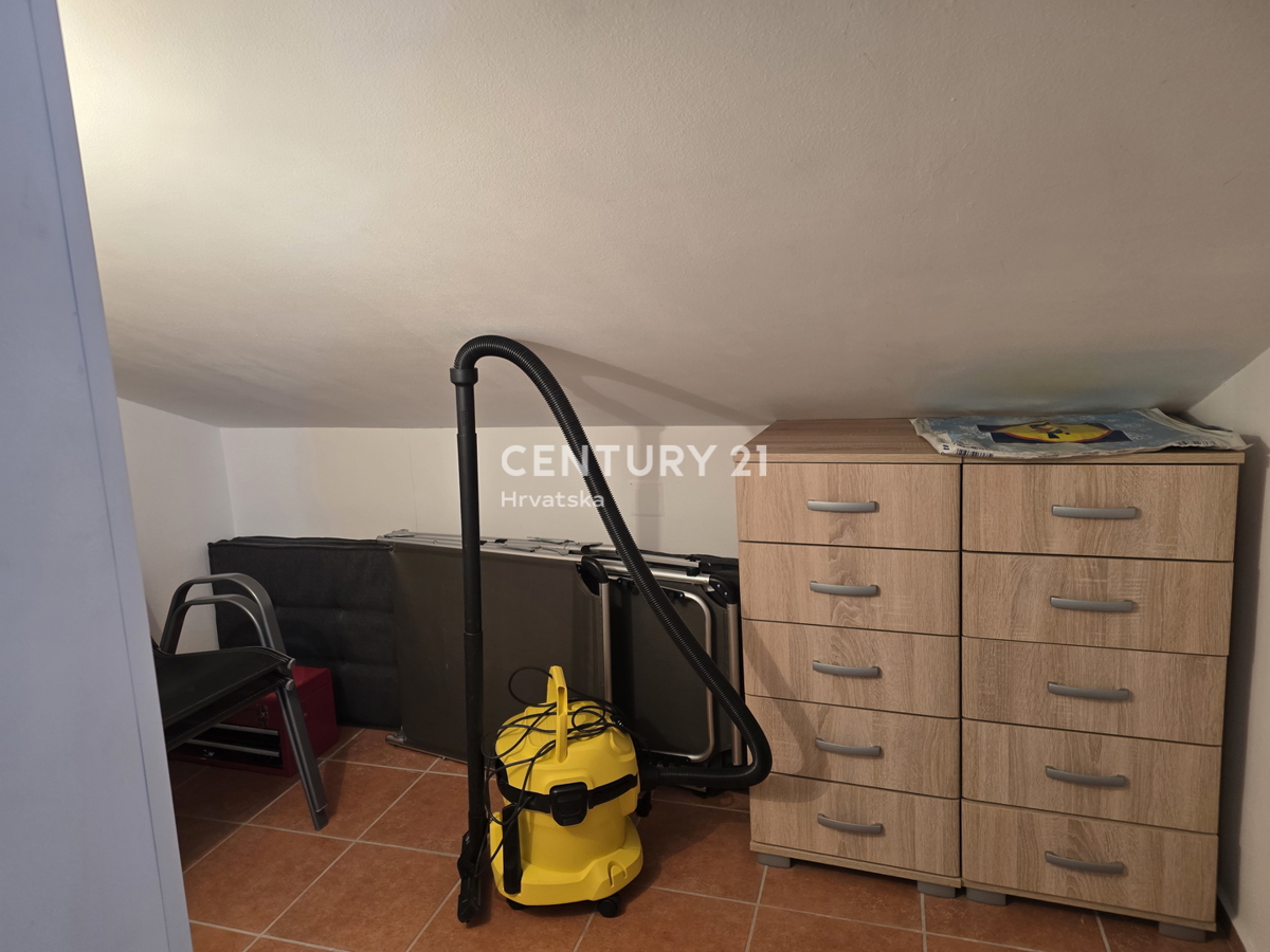 Lovran atraktiven stanovanje na peš razdalji od morja