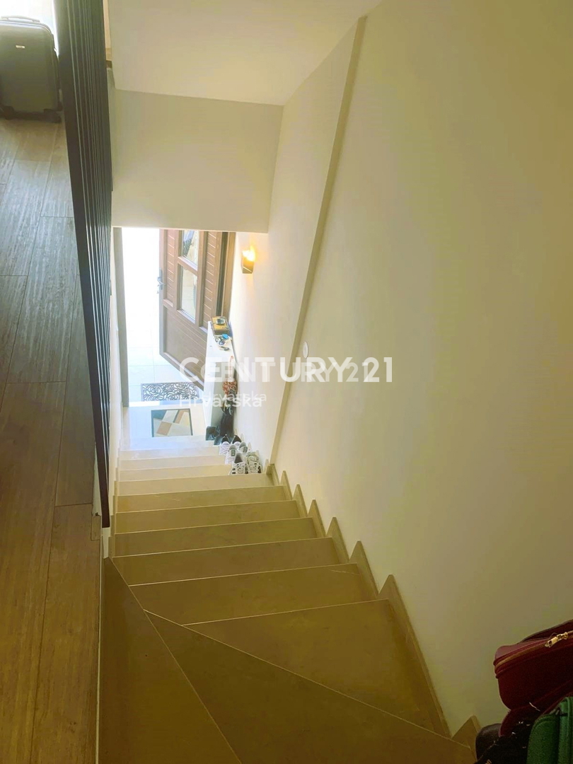 Prodaja, hiša, v nizu, Istarska županija, Rovinj