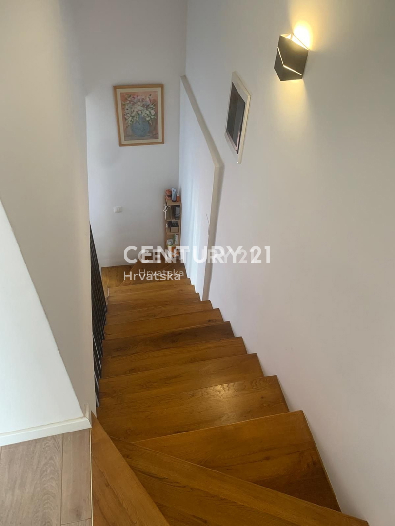 Prodaja, hiša, v nizu, Istarska županija, Rovinj