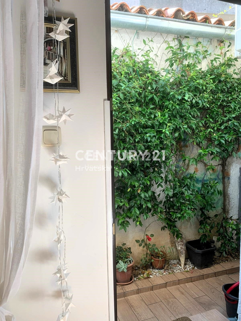 Prodaja, hiša, v nizu, Istarska županija, Rovinj