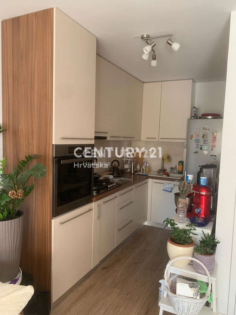 Prodaja, hiša, v nizu, Istarska županija, Rovinj