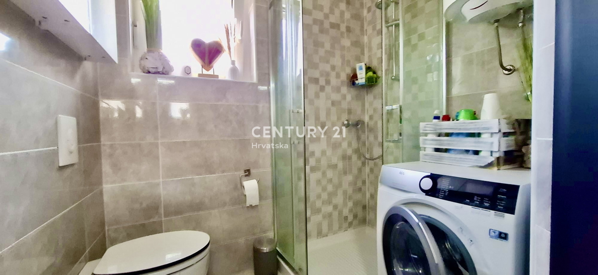 FUNTANA, STAN SAMO 600 METROV OD PLAŽE IN MORJA