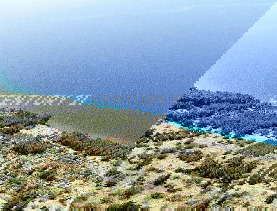 OMIŠ, PISAK, KMETIJSKO ZEMLJIŠČE 100 M OD MORJA