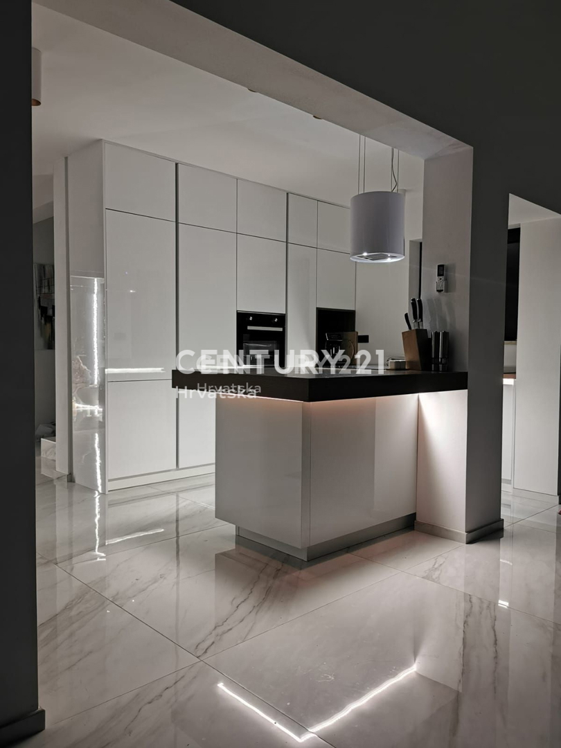 Prodaja, hiša, samostojna, Istarska županija, Buzet, Senj