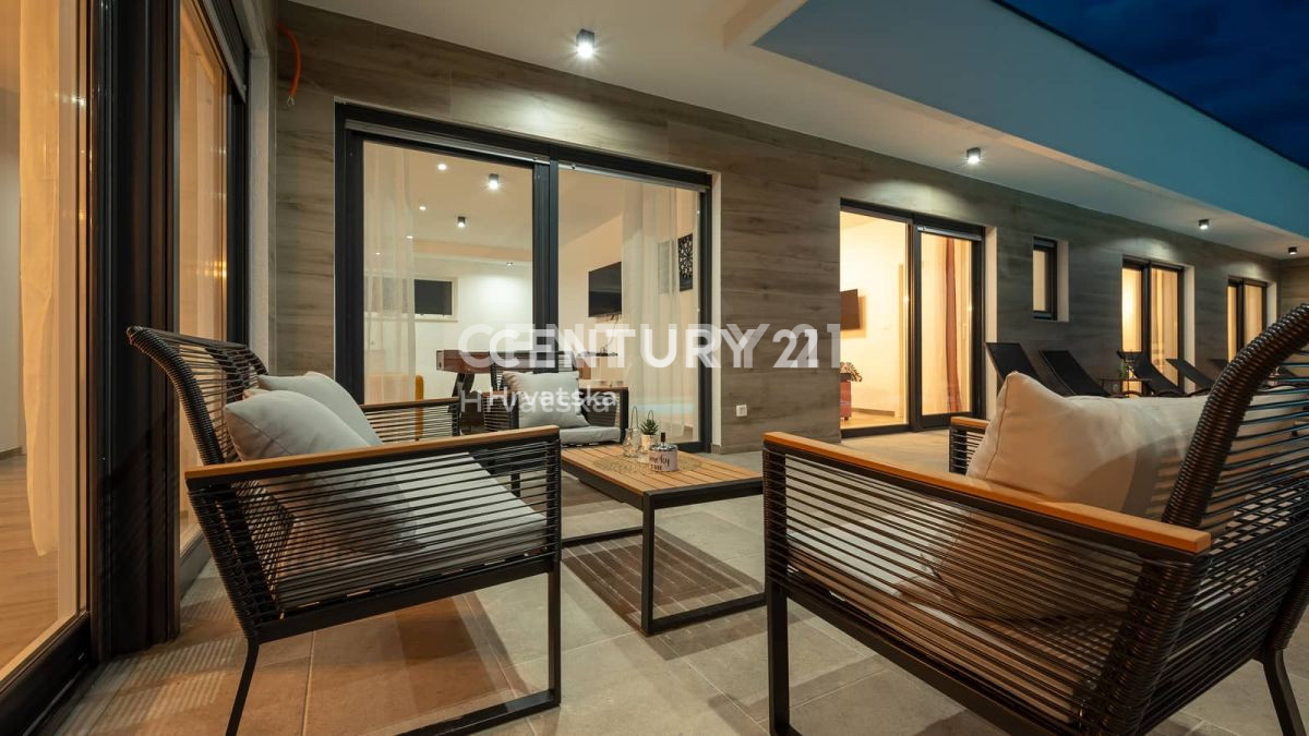 Prodaja, hiša, samostojna, Istarska županija, Svetvinčenat, Juršići