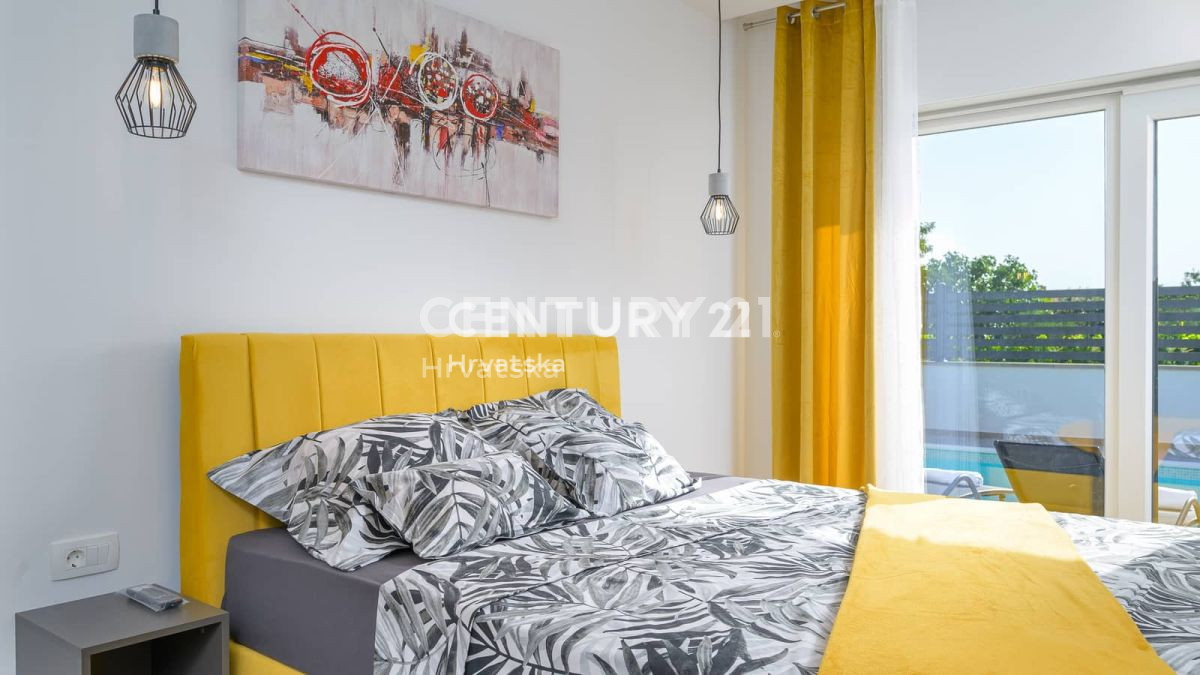 Prodaja, hiša, samostojna, Istarska županija, Svetvinčenat, Juršići