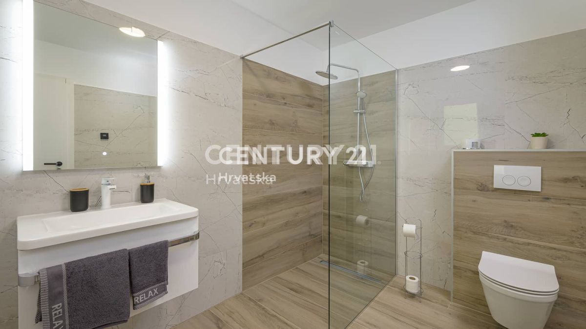 Prodaja, hiša, samostojna, Istarska županija, Svetvinčenat, Juršići