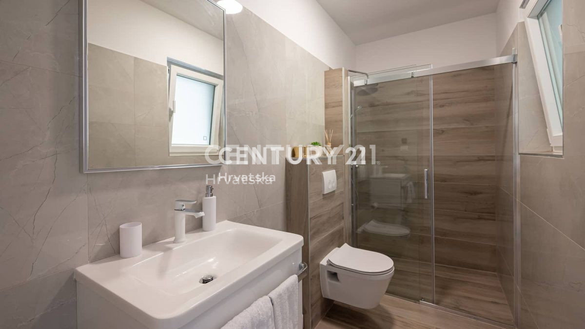 Prodaja, hiša, samostojna, Istarska županija, Svetvinčenat, Juršići