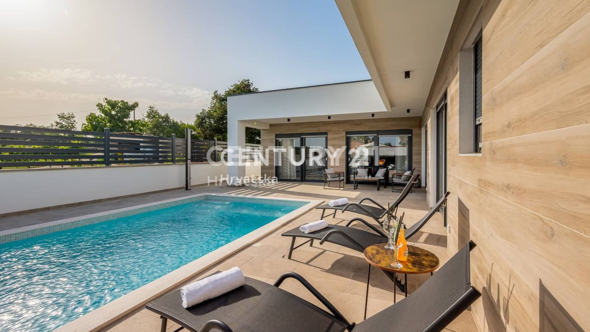 Prodaja, hiša, samostojna, Istarska županija, Svetvinčenat, Juršići