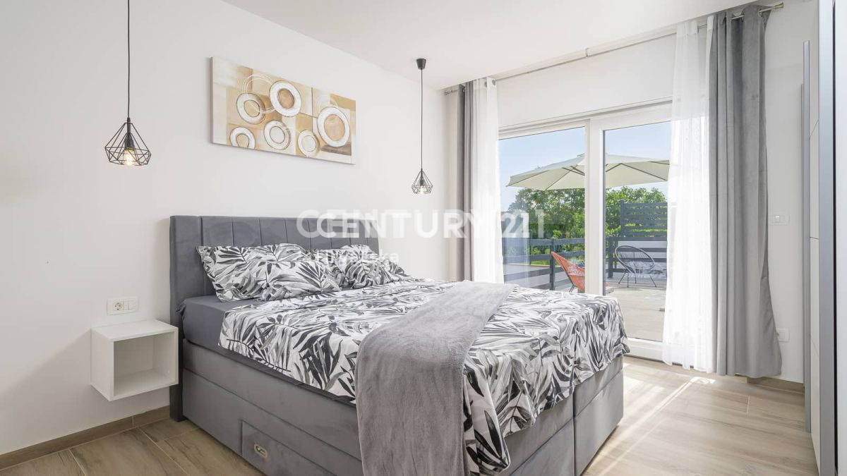 Prodaja, hiša, samostojna, Istarska županija, Svetvinčenat, Juršići