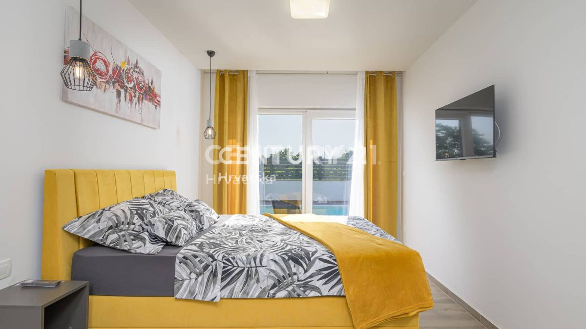 Prodaja, hiša, samostojna, Istarska županija, Svetvinčenat, Juršići