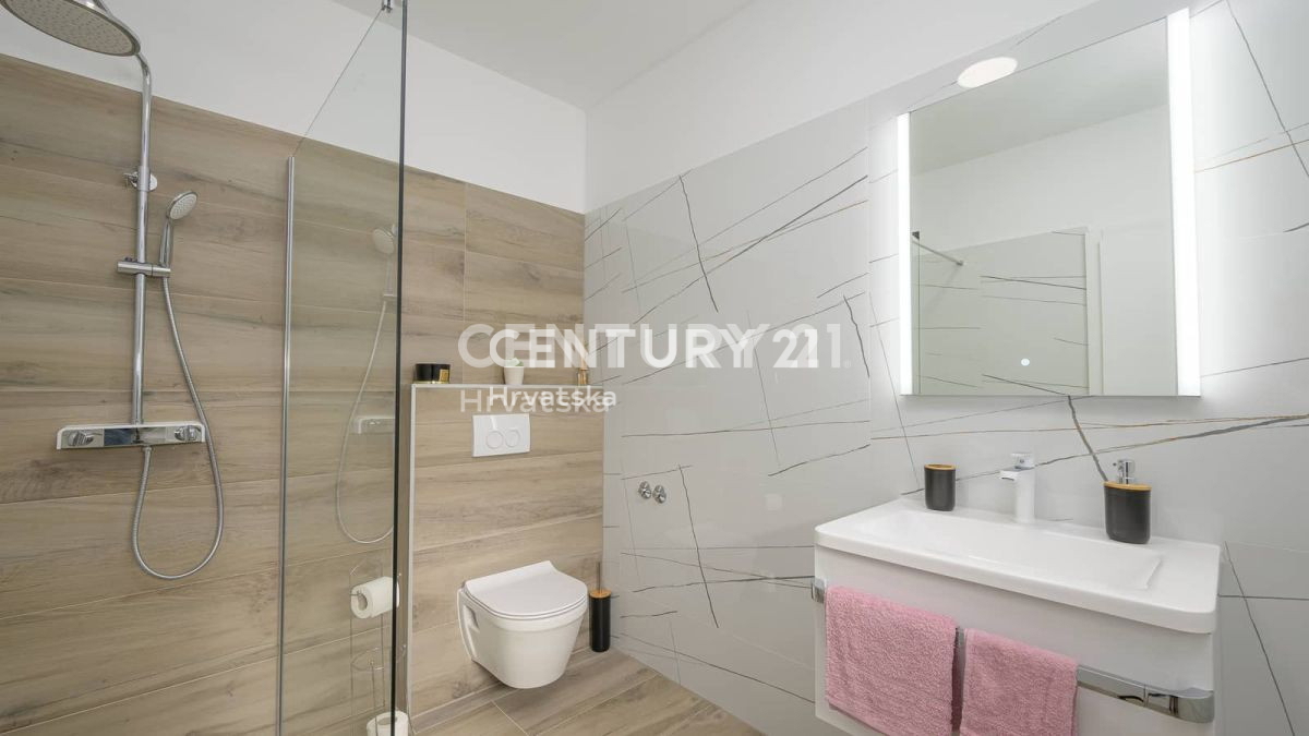 Prodaja, hiša, samostojna, Istarska županija, Svetvinčenat, Juršići