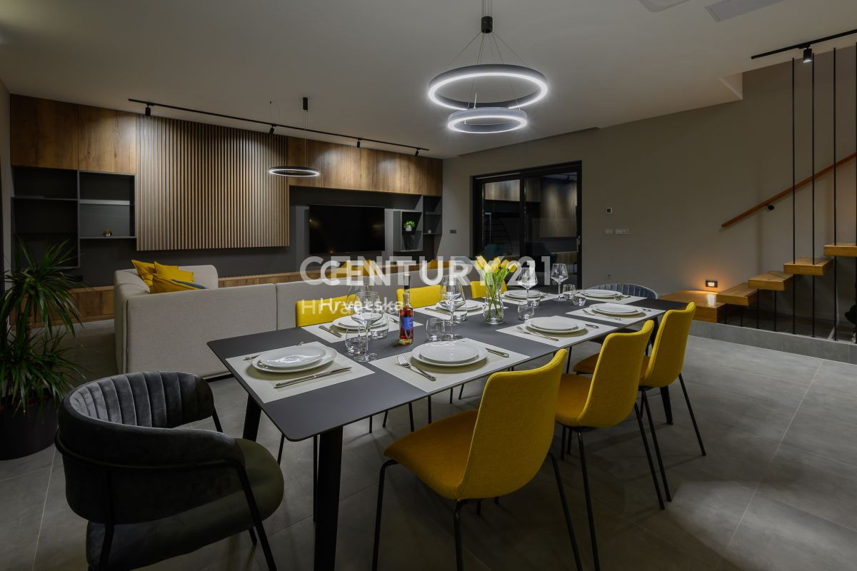 Prodaja, hiša, samostojna, Istarska županija, Svetvinčenat