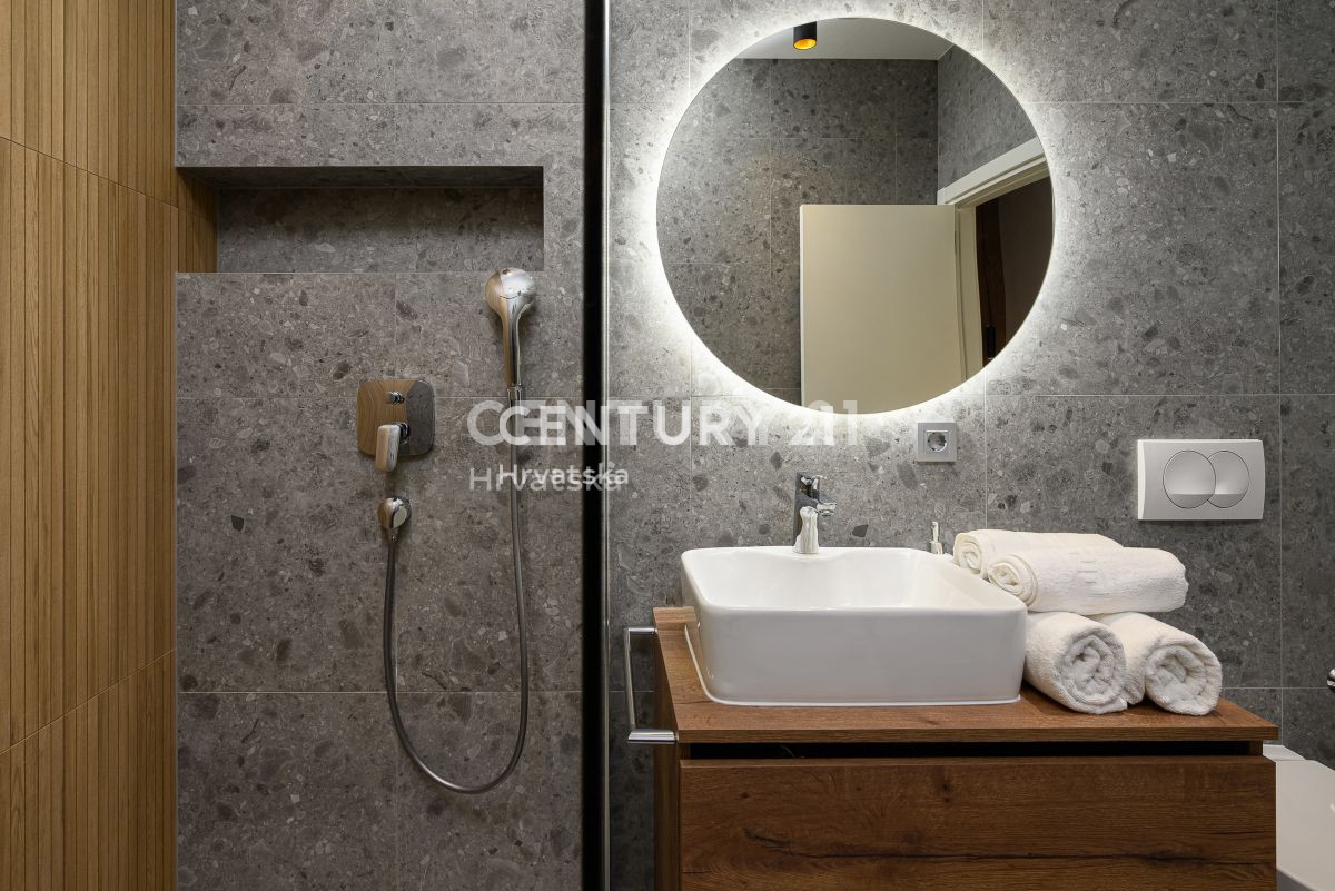 Prodaja, hiša, samostojna, Istarska županija, Svetvinčenat