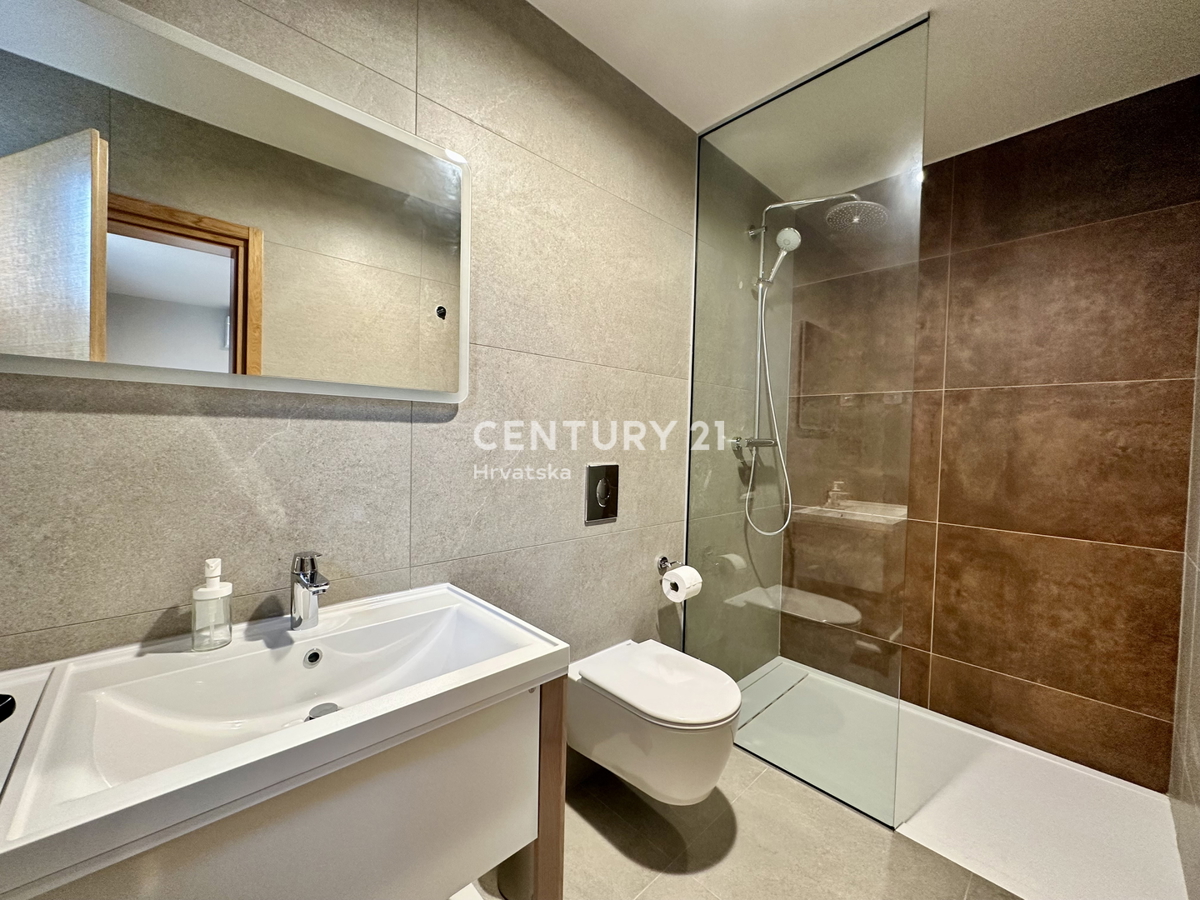 LABIN, stanovanje v novogradnji z odprtim pogledom na morje