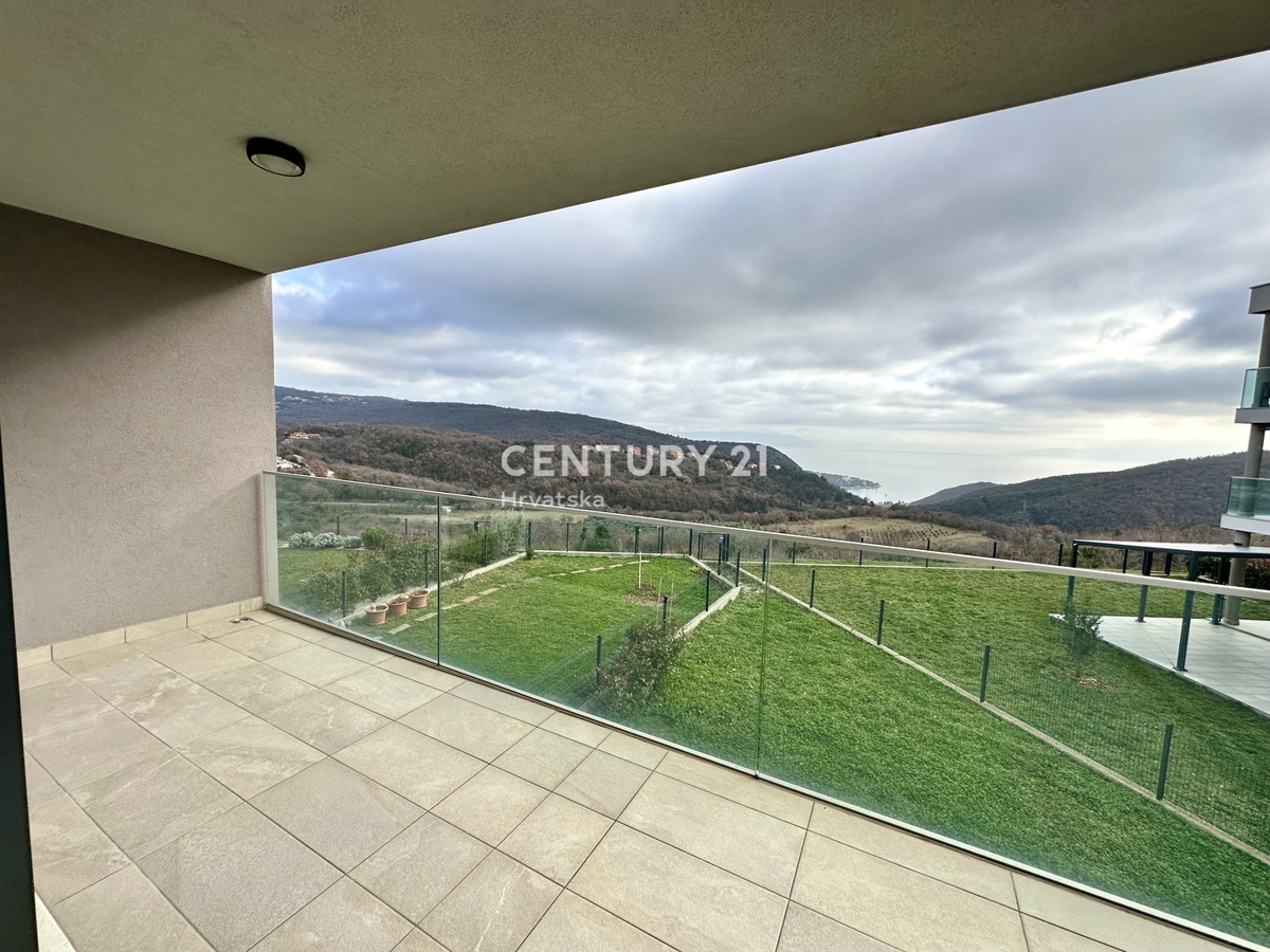 LABIN, stanovanje v novogradnji z odprtim pogledom na morje