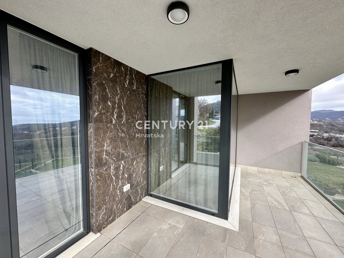 LABIN, stanovanje v novogradnji z odprtim pogledom na morje