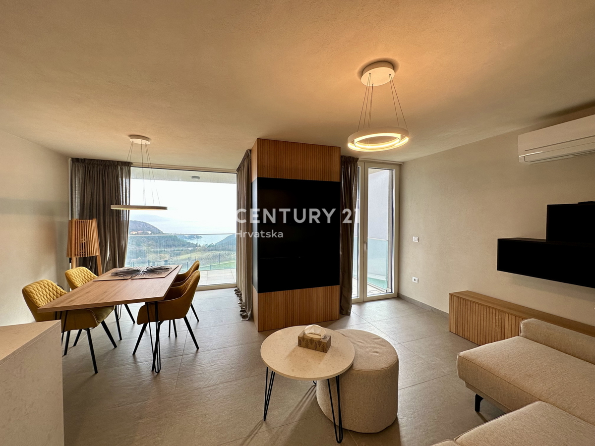 LABIN, stanovanje v novogradnji z odprtim pogledom na morje