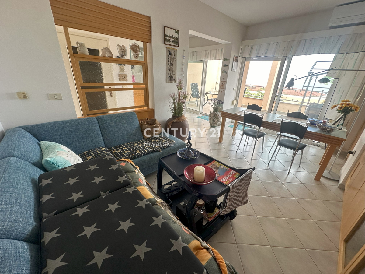 UMAG, stanovanje z dvema spalnicama in odprtim pogledom na morje