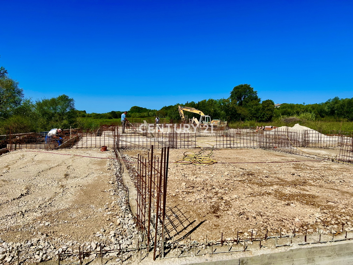 Umag, dvojna hiša le 150 metrov od plaže s panoramskim in odprtim pogledom na morje