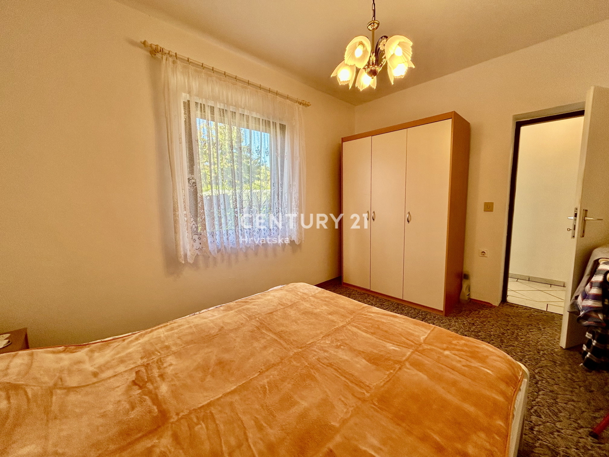 UMAG, OKOLICA, DRUŽINSKA HIŠA S PESTRIM POTENCIALOM