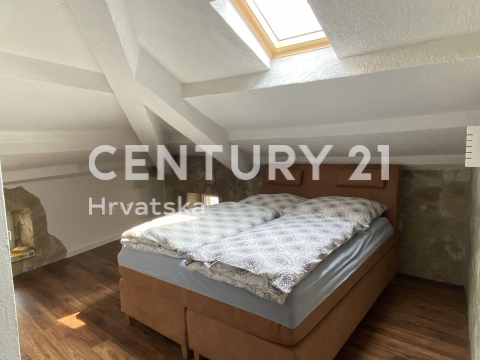 VODNJAN, ISTARSKA KAMENA HIŠA V CENTRU